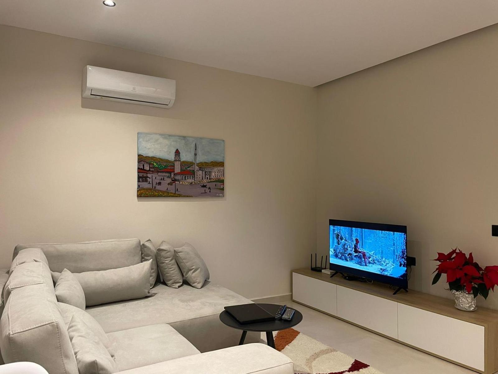 Casa Tirana Apartment Ngoại thất bức ảnh